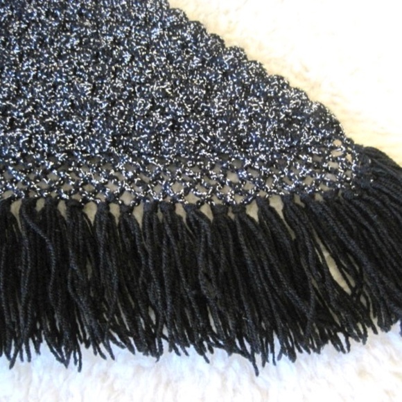 Vintage Metallic Triangle  Shawl/Wrap - Picture 5 of 6